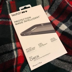 iPhone 7 PLUS Tech 21 Case